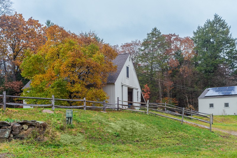 The Breezy Knoll Farm